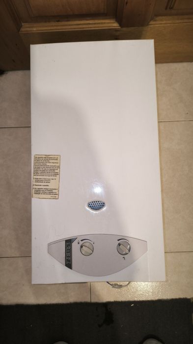 Esquentador Zeus 11L (Gás Botija - Butano/Propano)