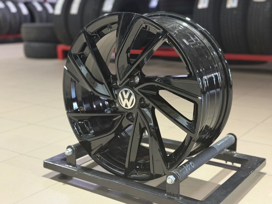 Диски REPLICA WH VW6111 R17 5x112 Black (VW / Skoda / Audi / Seat)
