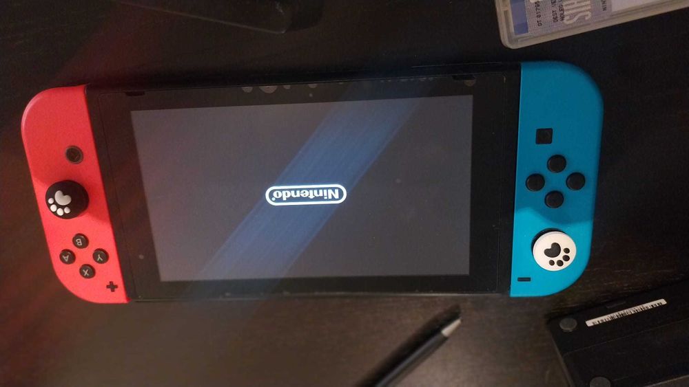 Nintendo Switch V1 + Dock + Acessórios + 3 Jogos