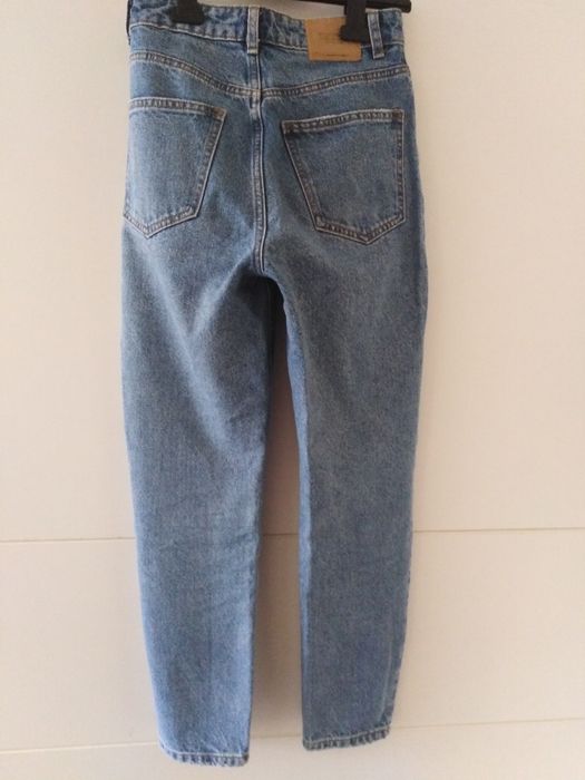 Jeansy mom fit House rozmiar 32