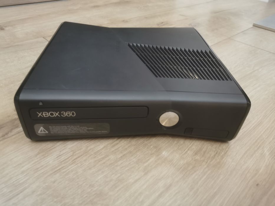 Xbox 360 sama konsola