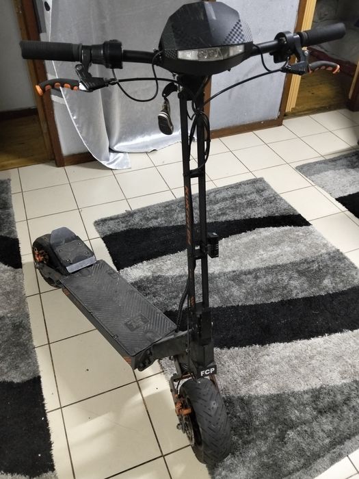 Vendo kukirin g4  em bom estado