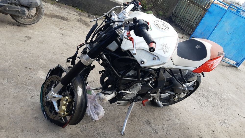 MV Augusta brutale 800 розборка двигун