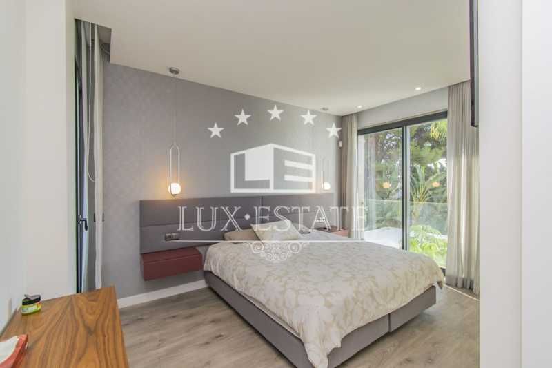 Современная вилла в одном из Престижных мест МАРБЕЛЬИ