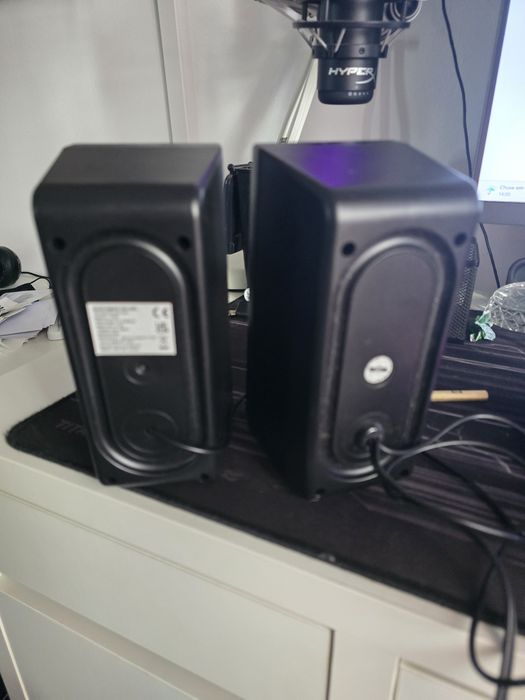 Colunas para pc com rgb