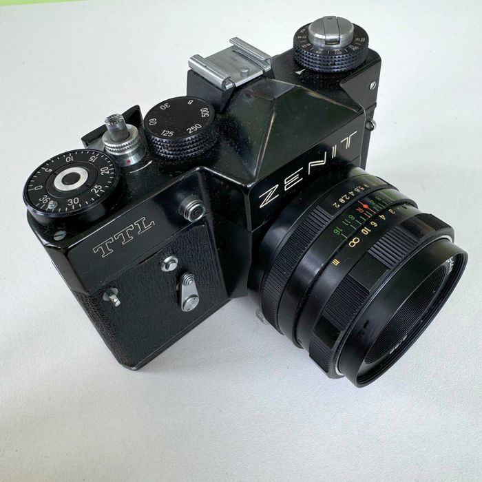 Фотоапарат Зеніт ТТЛ, Zenit TTL, обʼєктив Helios-44М