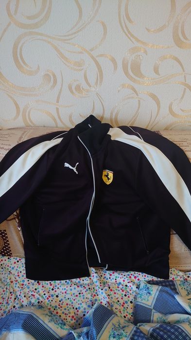 Фірмова кофта puma