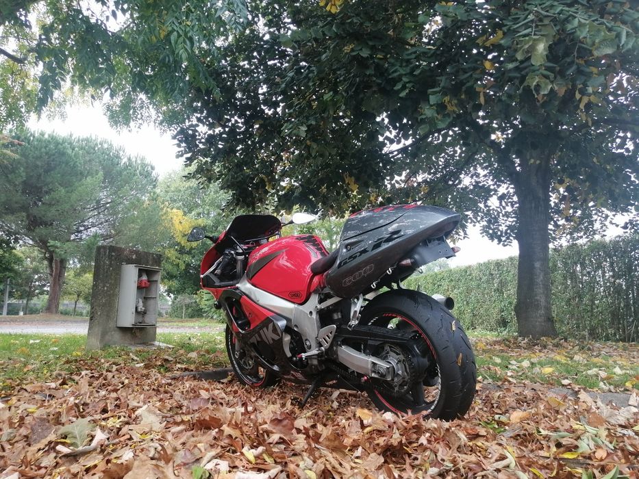 Suzuki GSXR SRAD 600 25KW Carta A2