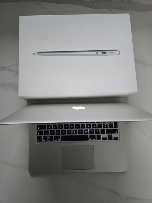 Apple MacBook Air 13 2017 , stan idealny
