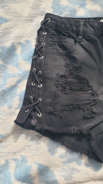 Spodenki jeansowe Stradivarius