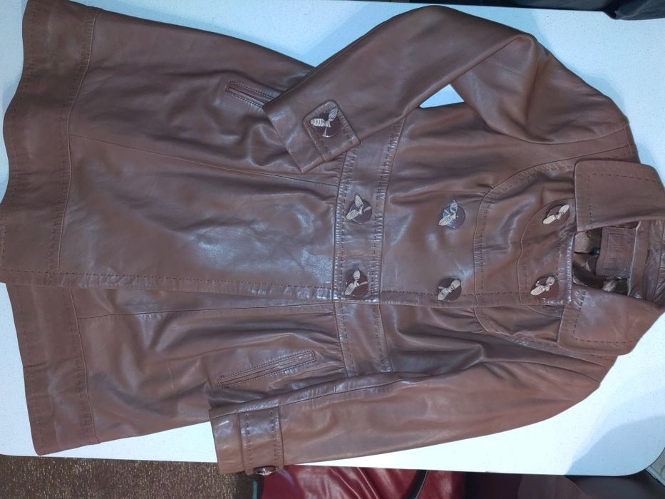 Пальто из натуральной кожи