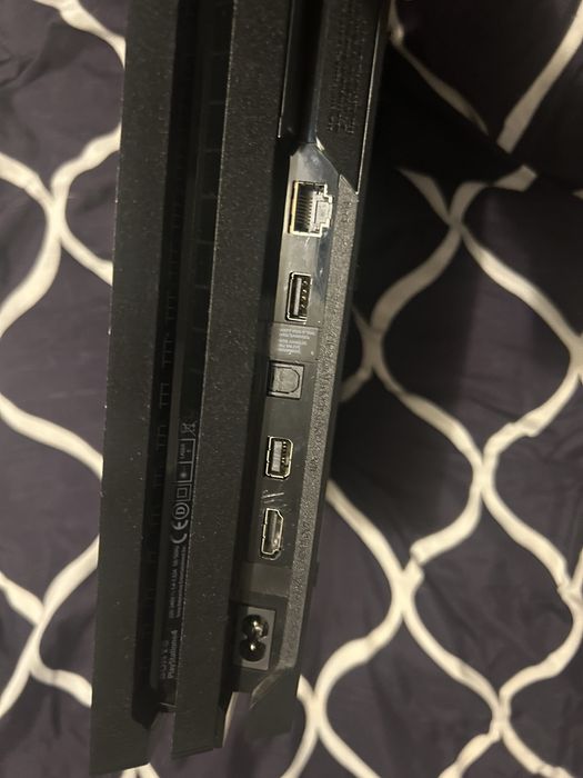 Konsola Ps 4 pro 1tb