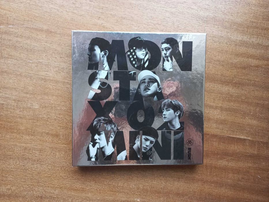 MONSTA X KPOP Album - Rush + Photocard