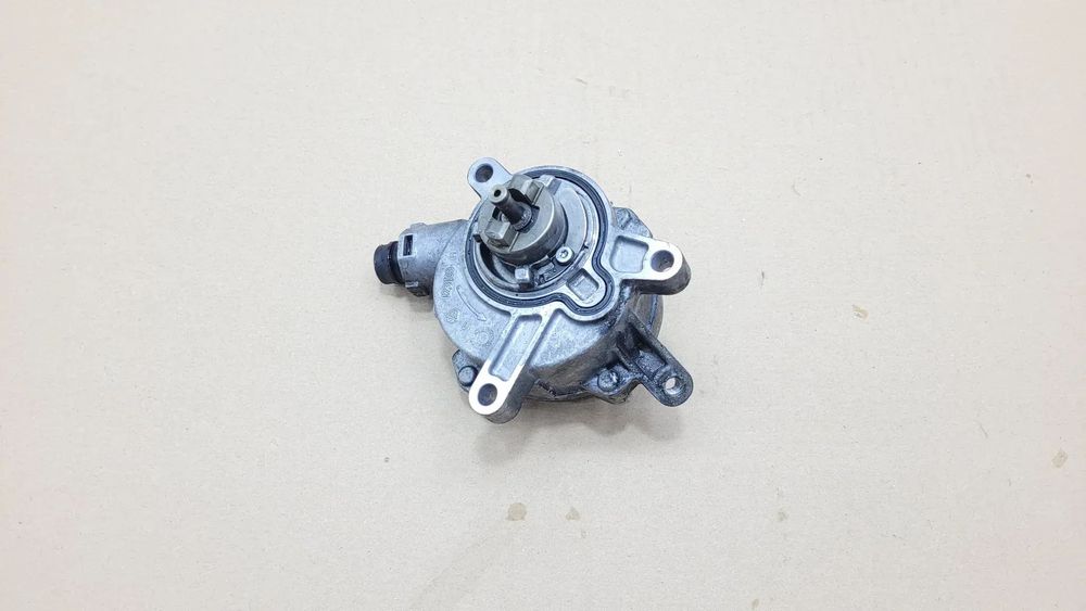 VOLVO D5 2.4 POMPA VACUM 31219463 08-13