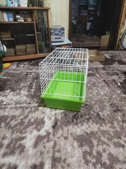 Продам б. У клітку