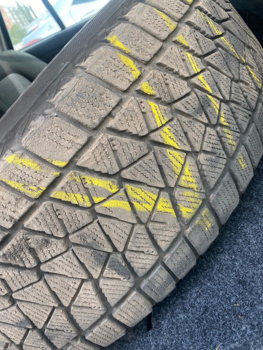 Покришки BRIDGESTONE зима 215/65R16