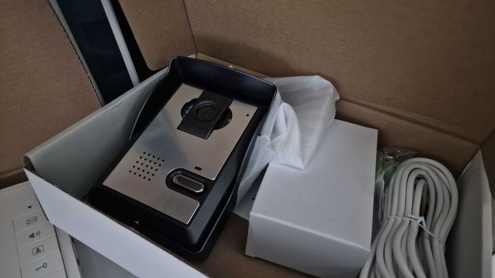 Video Porteiro 7" LCD com Mãos-Livres e Instalação Fácil