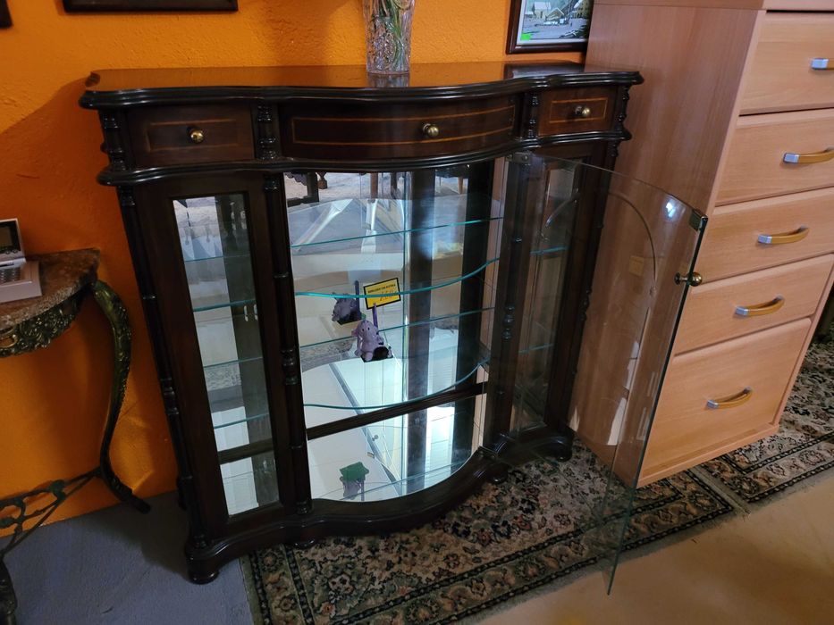 Cristaleira - óptimo estado geral