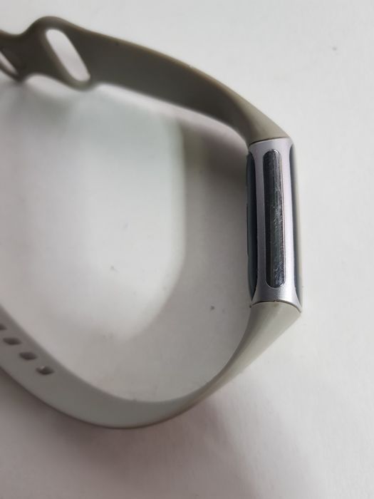 Годинник Fitbit Charge 6