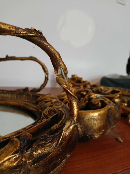 Piękne lustro w kolorze złota