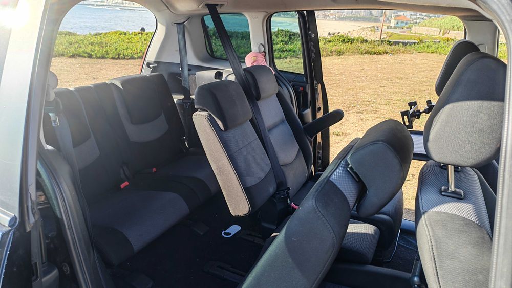 Vendo mazda 5 (Uma máquina) 7lugares