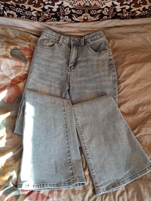 Продам кльош джинси Shein