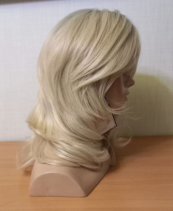 Парик светлый блонд тэрмо