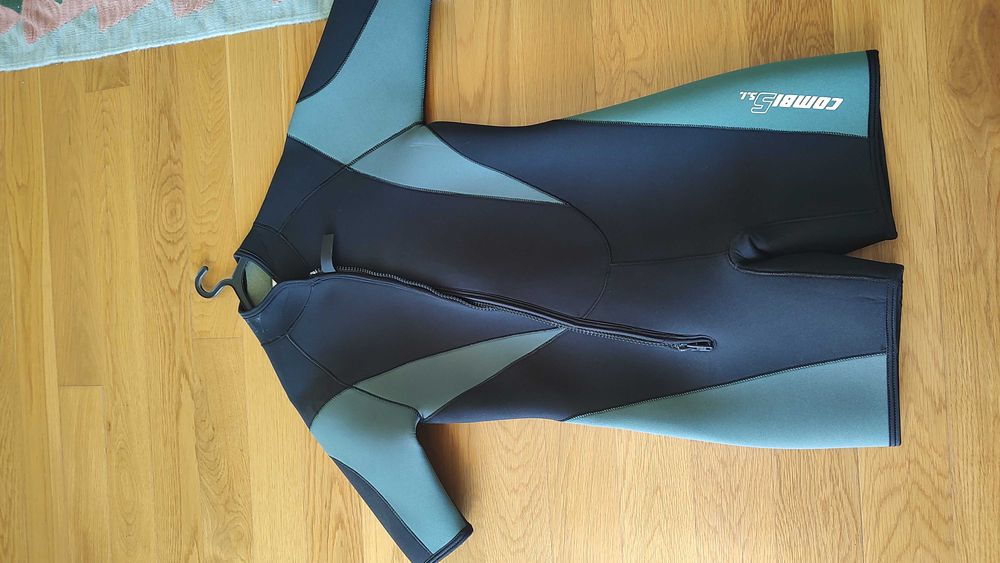 Vendem-se fatos de surf, novos e usados, XL
