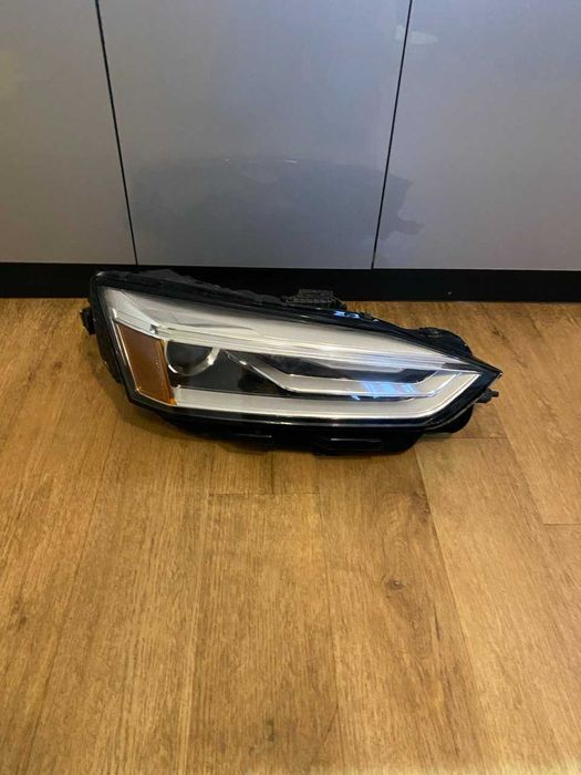 Фара права Audi A5 B9 Xenon USA 2016-2020 8w6941006e 8W6941044E