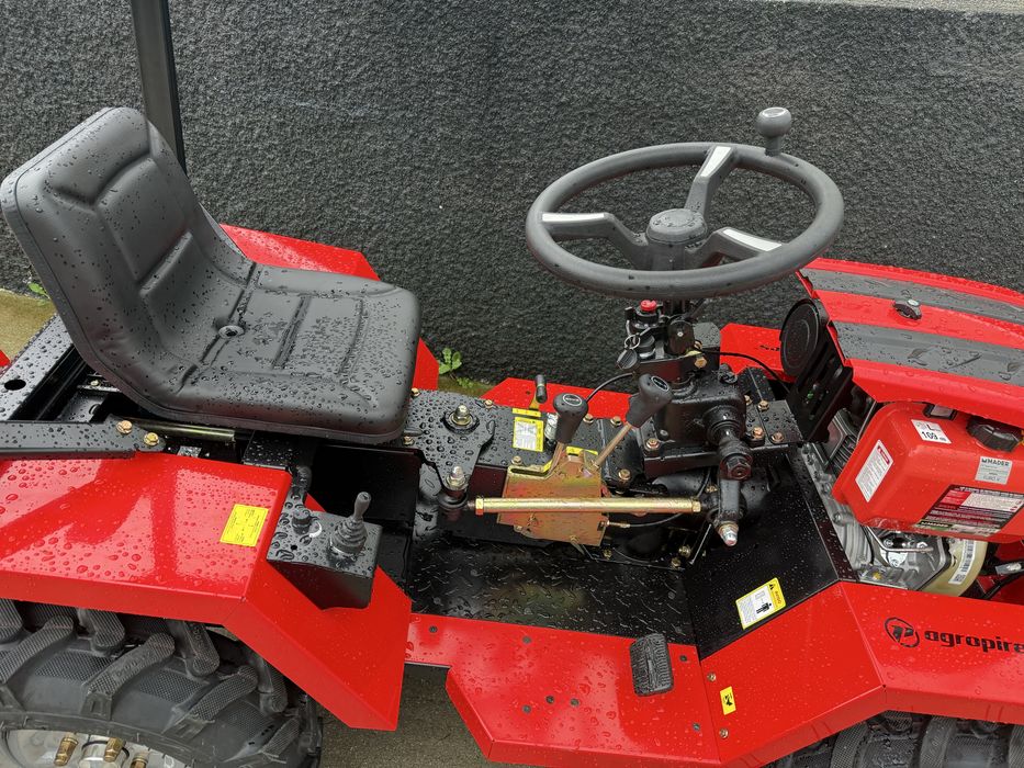 Mini trator a diesel 4x4