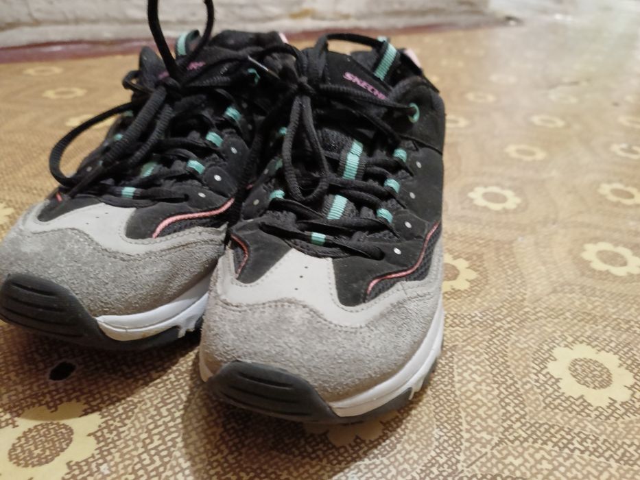 Женские кроссовки Skechers