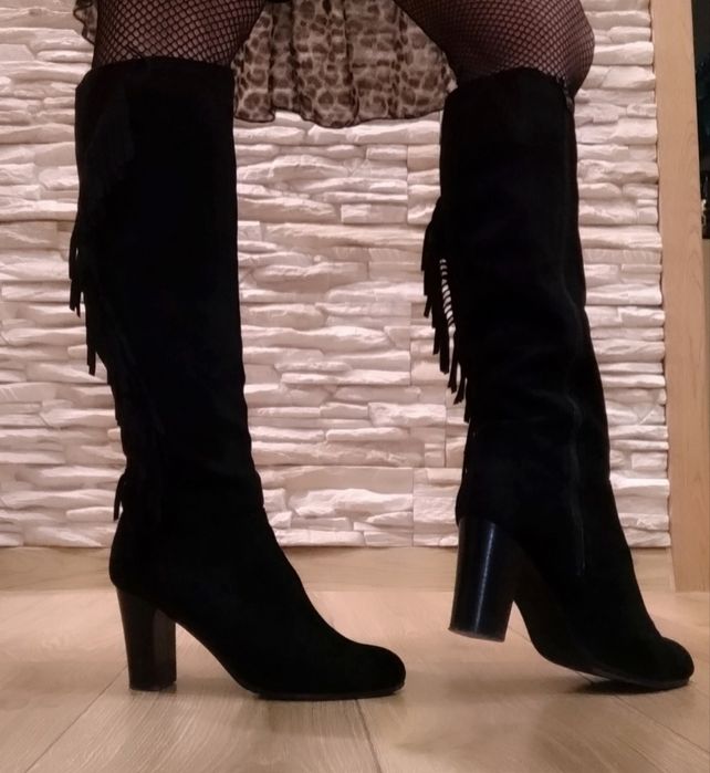 Kozaki zamszowe z frędzlami