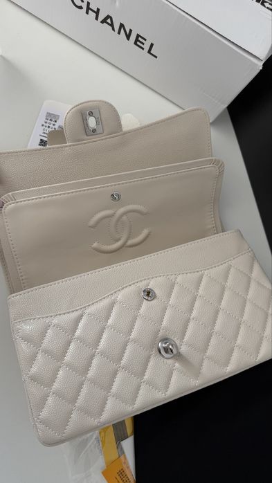 Chanel Classic Flap 25 см