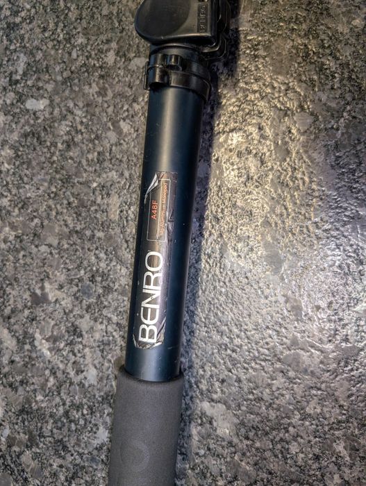 Monopod statyw z podstawą Vento a48f