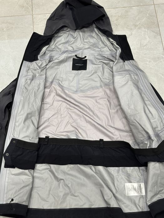 Куртка  Peak Performance   W Gravity Jacket G76683 жіноча