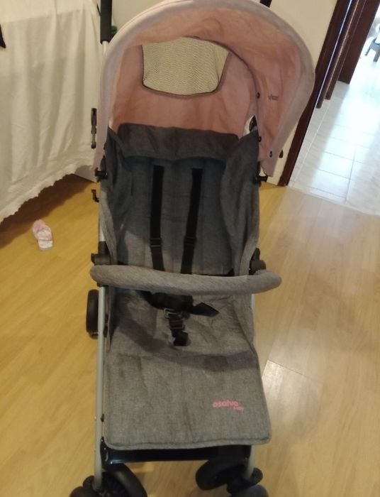 Vendo carrinho cor rosa e cinza