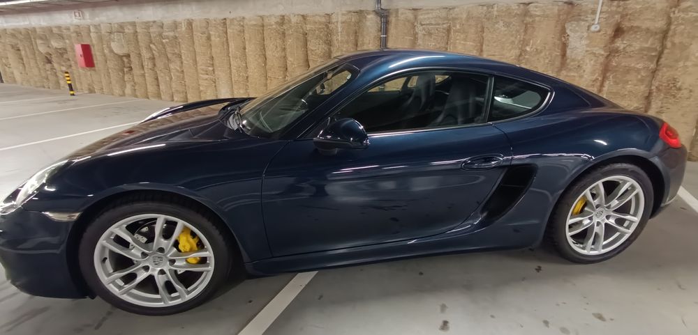 Porsche Cayman 2.7