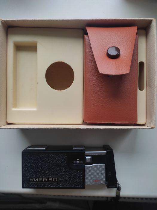 Фотоапарат КИЕВ 30 В гарному стані