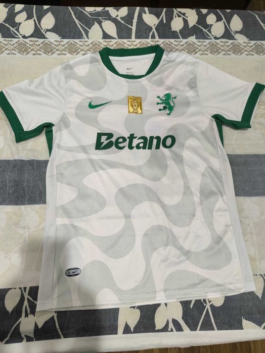 Camisola Oficial Sporting CP 25/26 Alternativa Branca – Hjulmand – Tam. L (Nova)