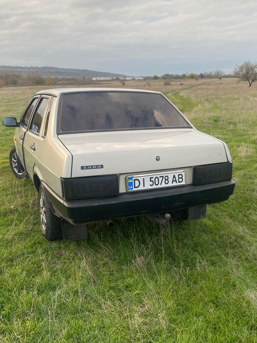 продам ваз 21099