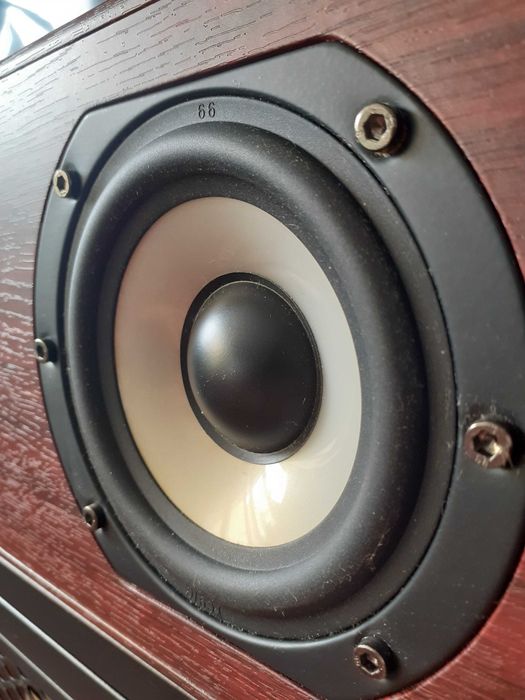 Kolumny M-AUDIO niemieckie jak nowe 3szt.