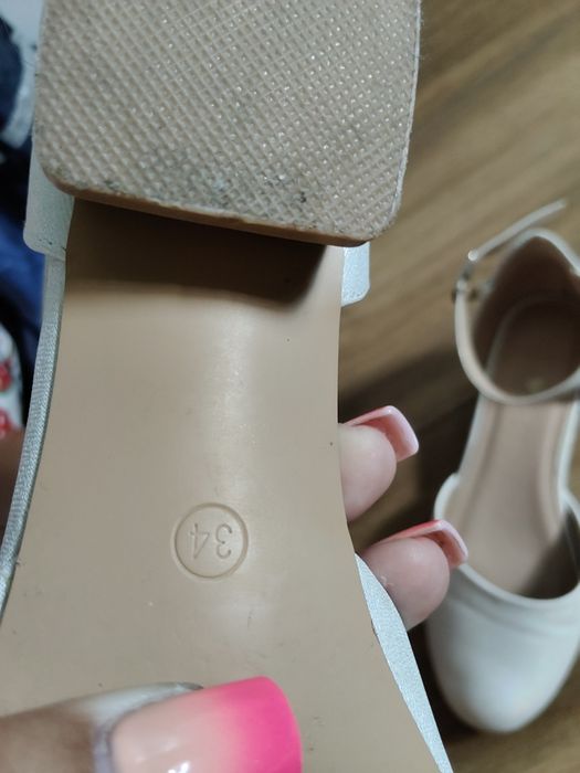 Buty komunia obcas elegancję błyszczące brokatowe r.34