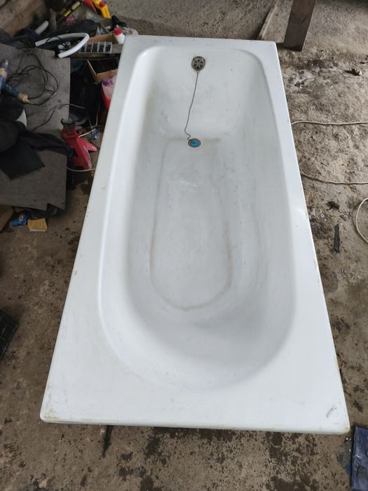 Ванна акрилова б/в