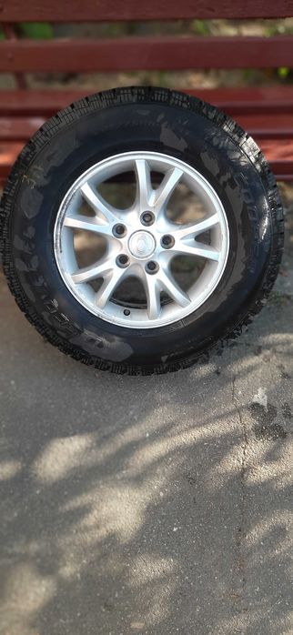 Колеса на зимовій шипованій гумі 225/75 R16 (Ссанг Йонг)-комплект 4 шт