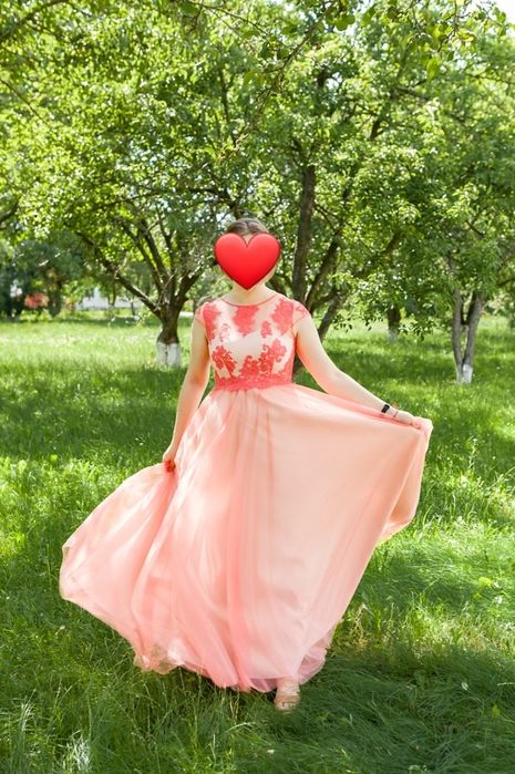 Шикарна випускна сукня