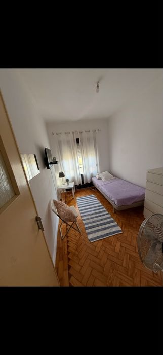 Quarto para arrendar