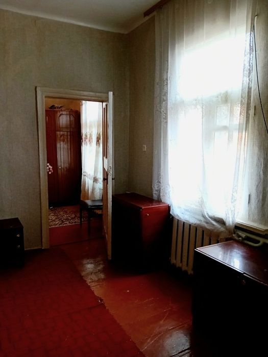 Частина будинку,три кімнати!