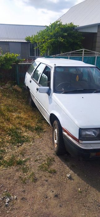 MITSUBISHI lancer универсал.