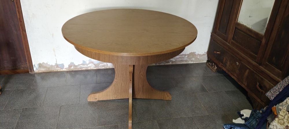 Mesa de jantar extensível