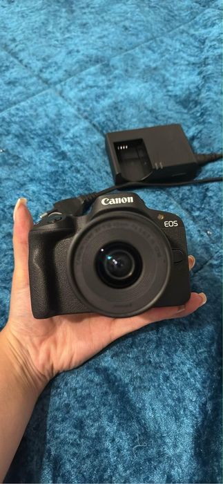 Maquina fotografica canon EOS R50+RFS 18-45IS